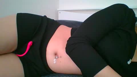 emma_991 online show from 18, 12, 2025