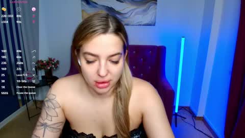 Snapshot of emma__rosss chatting on 19, 5, 2026 emma__rosss online show from 19, 5, 2026