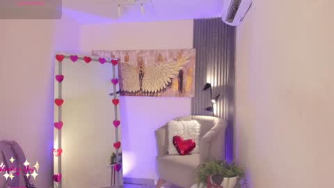 Alice online show from 8, 2, 2025