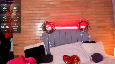Hey Im EmmaHelp me reach 100 likes online show from 13, 7, 2026