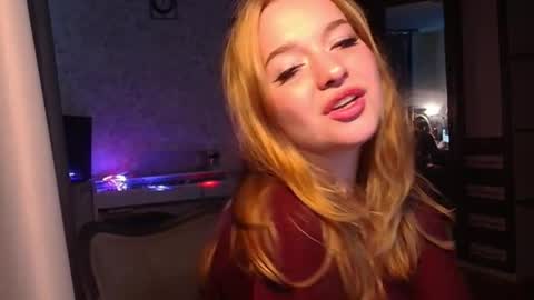 Emma and July online show from 21, 7, 2026