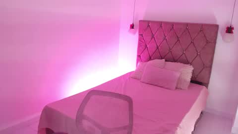 E M M A  online show from 14, 2, 2026