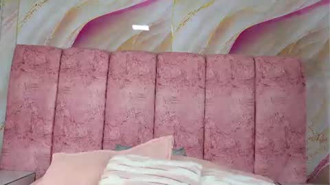 Snapshot of emma_curvy1 chatting on 17, 6, 2026 Emma online show from 17, 6, 2026