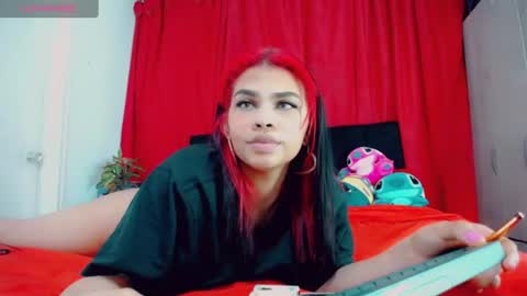 Snapshot of emma_diva chatting on 21, 7, 2026 emma online show from 21, 7, 2026