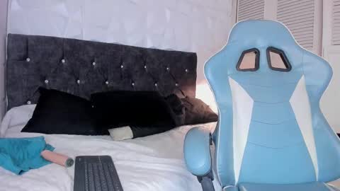 emma_dl2 online show from 7, 3, 2025