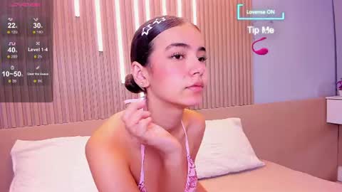 Snapshot of emma_doll7 chatting on 17, 7, 2026 E online show from 17, 7, 2026