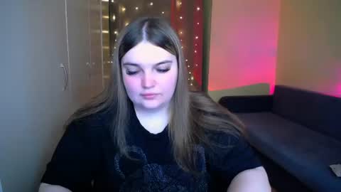 Snapshot of emma_dorn chatting on 29, 6, 2026 Eva online show from 29, 6, 2026