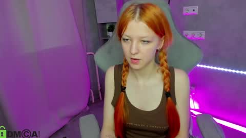 Snapshot of emma_dusk chatting on 20, 5, 2026 Emma online show from 20, 5, 2026