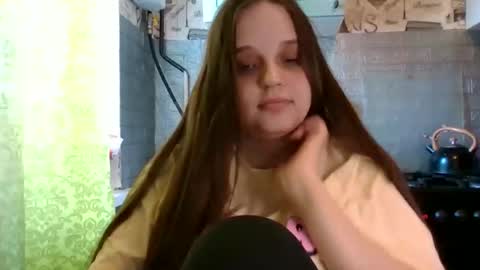 Snapshot of emma_emmochka chatting on 20, 5, 2026 emma_emmochka online show from 20, 5, 2026