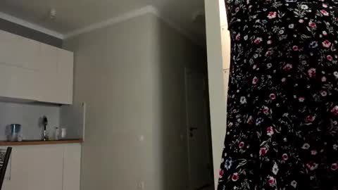 Emma online show from 27, 10, 2025