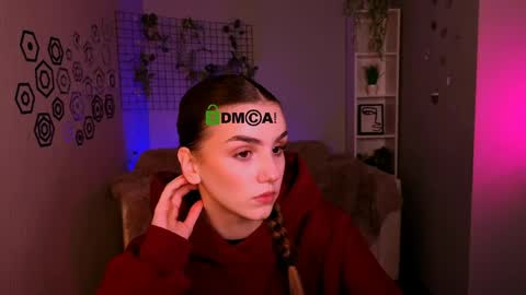 Snapshot of emma_hazell chatting on 25, 4, 2026 Emma online show from 25, 4, 2026