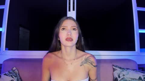 emma_jhoons online show from 7, 1, 2026