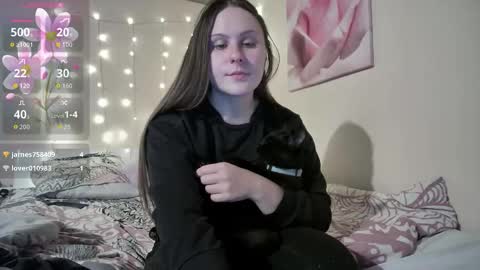 emma_just online show from 14, 10, 2025