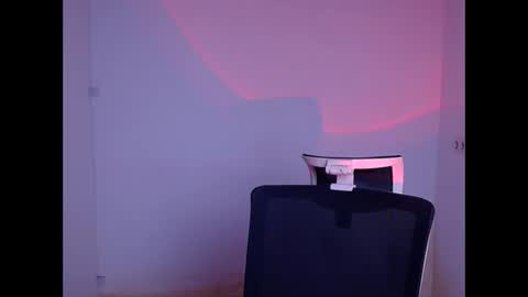 Emma online show from 2, 2, 2025