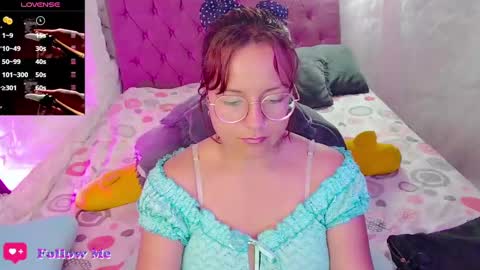 Snapshot of emma_luna1986 chatting on 2, 3, 2025 Emma online show from 2, 3, 2025