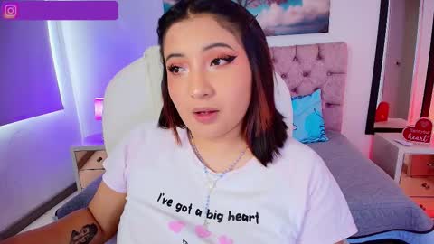 Emma Monserratt online show from 30, 9, 2025