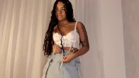 Snapshot of emma_morgann chatting on 10, 2, 2025 Emma Morgann online show from 10, 2, 2025