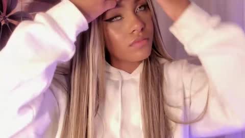 Snapshot of emma_morgann chatting on 11, 3, 2025 Emma Morgann online show from 11, 3, 2025