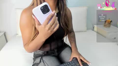 Snapshot of emma_morgann chatting on 18, 9, 2025 Emma Morgann online show from 18, 9, 2025