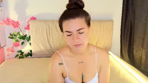 Snapshot of emma_naa chatting on 24, 7, 2026 Emma online show from 24, 7, 2026