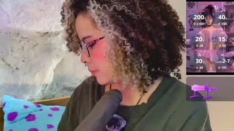 Snapshot of emma_nakamura chatting on 8, 6, 2026 online show from 8, 6, 2026