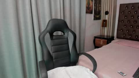 Snapshot of emma_petite4u chatting on 11, 2, 2025 Emma online show from 11, 2, 2025