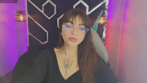 Snapshot of emma_ramone chatting on 27, 5, 2026 emma_ramone online show from 27, 5, 2026