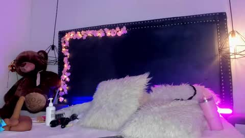 emma_saylor online show from 5, 2, 2026