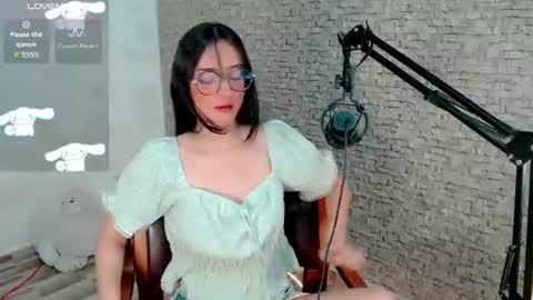 Snapshot of emma_unu chatting on 14, 7, 2026 Emma online show from 14, 7, 2026