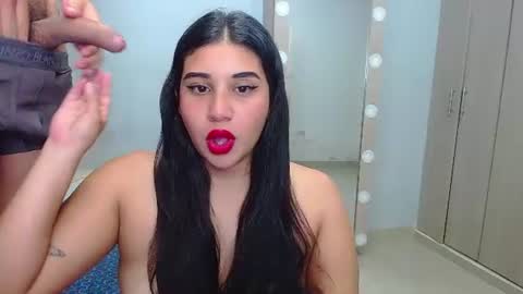 Snapshot of emmaandpablo_mask11 chatting on 14, 7, 2026 emmaandpablo_mask11 online show from 14, 7, 2026