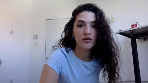 Snapshot of emmababy2322 chatting on 5, 2, 2025 Emma online show from 5, 2, 2025