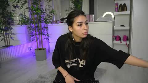 emmablanco online show from 3, 4, 2026