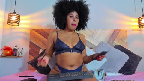 Snapshot of emmabrantt chatting on 18, 12, 2024 Emma Brant online show from 18, 12, 2024