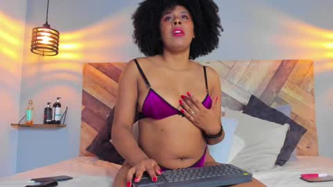 Snapshot of emmabrantt chatting on 7, 2, 2025 Emma Brant online show from 7, 2, 2025