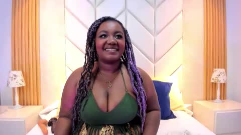 Snapshot of emmabrantt_ chatting on 22, 12, 2025 EmmaBrantt online show from 22, 12, 2025