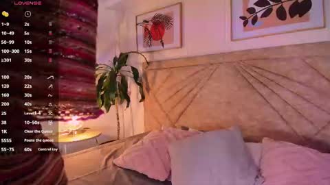 Snapshot of emmaduff_ chatting on 13, 6, 2026 online show from 13, 6, 2026
