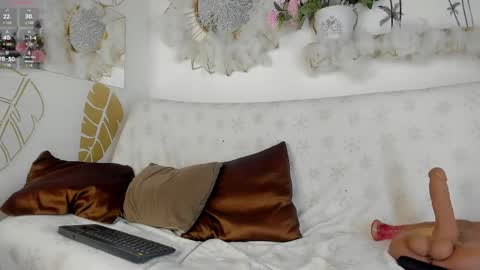 Emma Duque online show from 21, 5, 2026