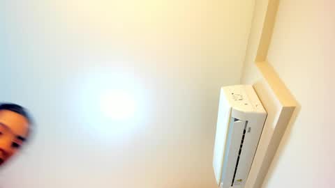 emmaespencer  online show from 15, 4, 2026