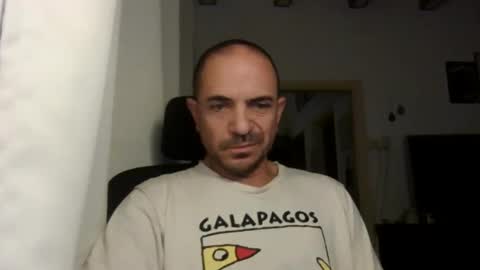 Snapshot of emmagold123 chatting on 24, 12, 2024 Ariel online show from 24, 12, 2024