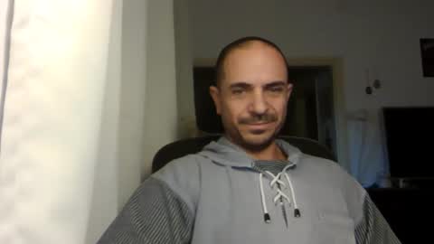 Snapshot of emmagold123 chatting on 25, 12, 2024 Ariel online show from 25, 12, 2024