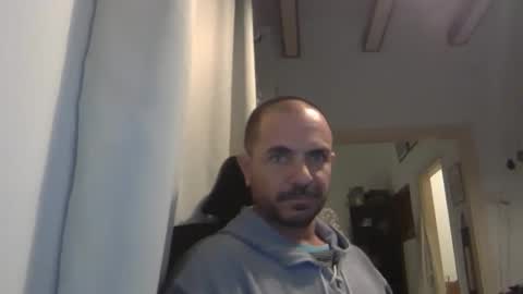 Snapshot of emmagold123 chatting on 6, 1, 2025 Ariel online show from 6, 1, 2025