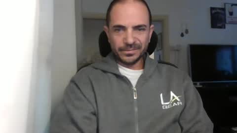 Snapshot of emmagold123 chatting on 11, 1, 2025 Ariel online show from 11, 1, 2025