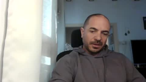 Snapshot of emmagold123 chatting on 1, 2, 2025 Ariel online show from 1, 2, 2025