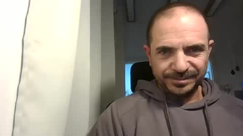 Snapshot of emmagold123 chatting on 10, 2, 2025 Ariel online show from 10, 2, 2025