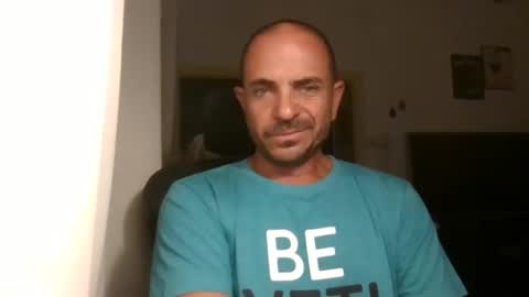 Snapshot of emmagold123 chatting on 19, 10, 2025 Ariel online show from 19, 10, 2025