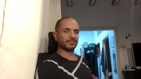 Ariel online show from 6, 11, 2025