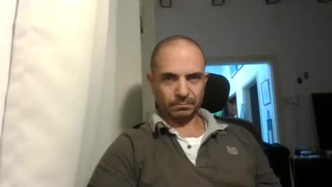 Ariel online show from 15, 12, 2025