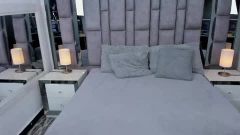 EMMA HILL online show from 2, 12, 2025