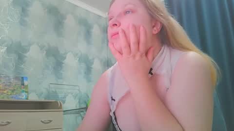emmamelody online show from 20, 10, 2025