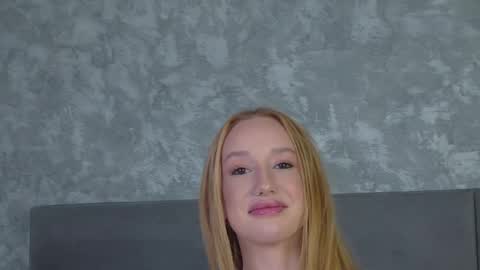 Snapshot of emmanaughtiness chatting on 2, 12, 2024 EmmaNaughtiness online show from 2, 12, 2024